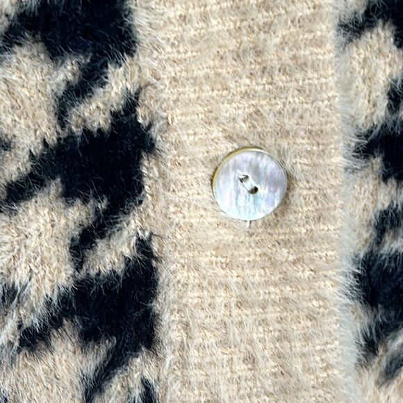 New Kendall & Kylie Cardigan Fuzzy Houndstooth sweater cropped - Picture 5 of 8